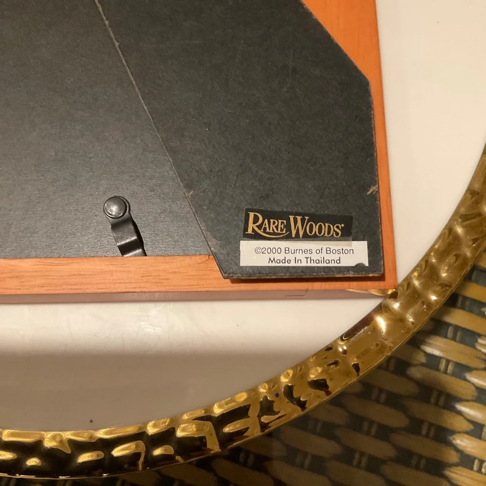 Lovely VTG Wooden Picture Frame